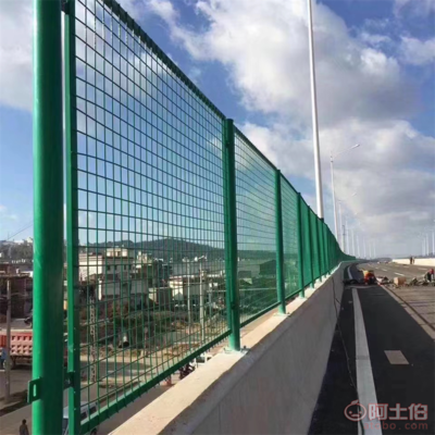 專業(yè)打造城市安全與美觀 長沙開福區(qū)高速公路護欄網(wǎng)與籃球場護欄網(wǎng)解決方案
